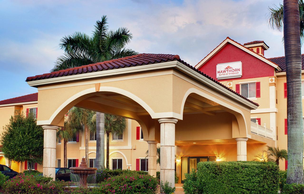 Hawthorn Extended Stay By Wyndham North Naples Exteriér fotografie