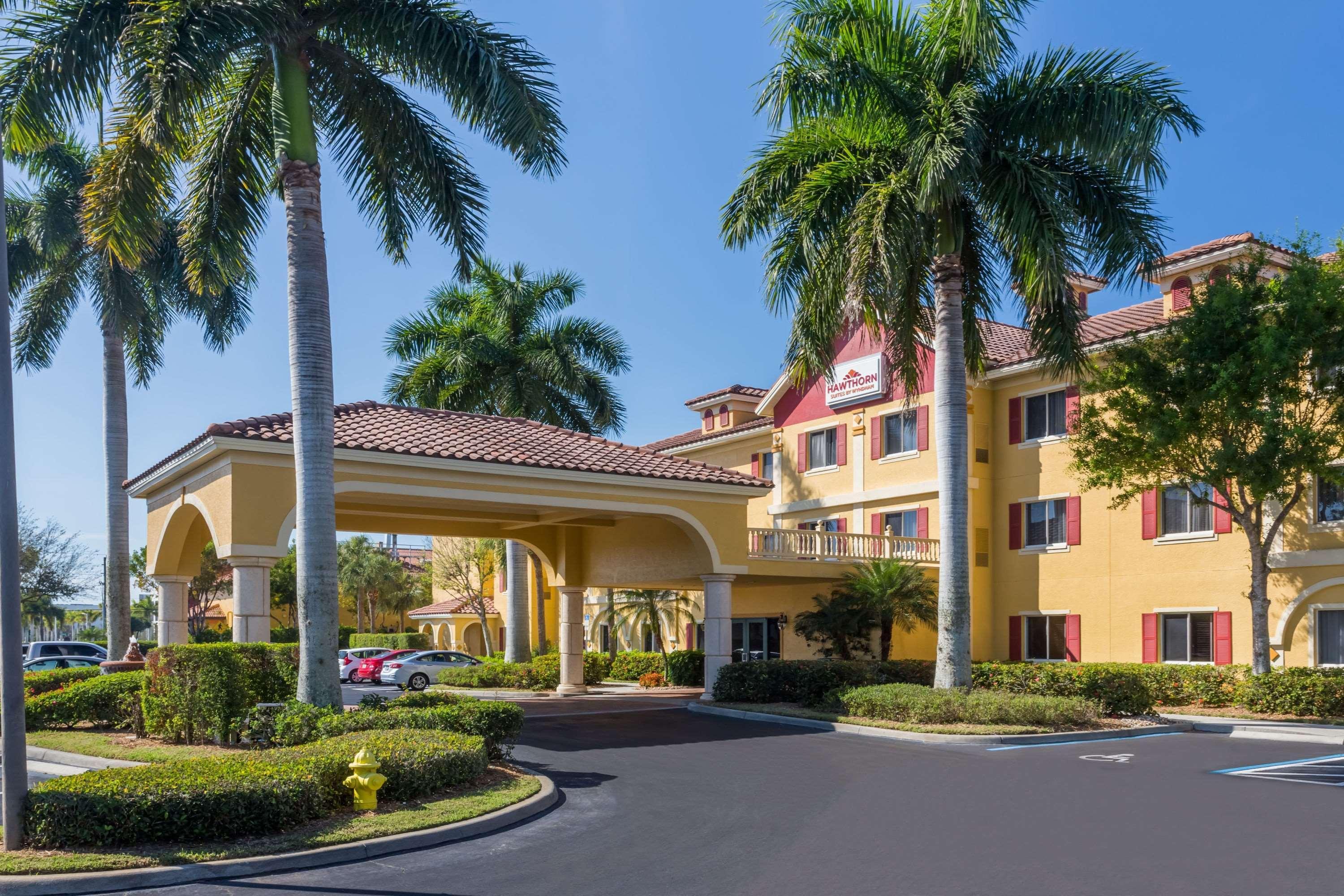 Hawthorn Extended Stay By Wyndham North Naples Exteriér fotografie