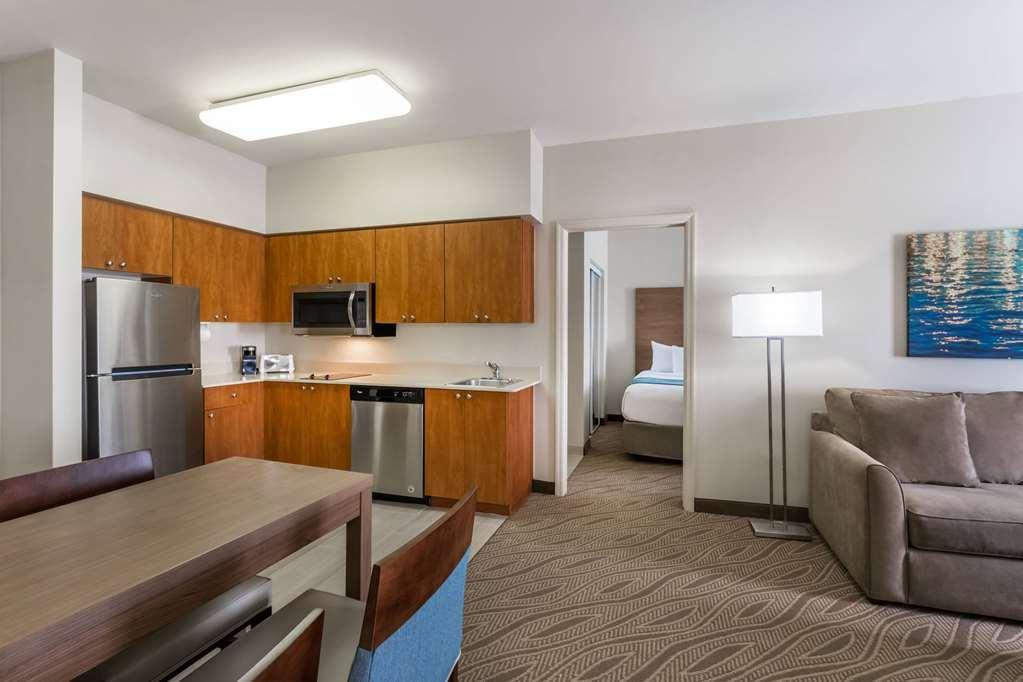 Hawthorn Extended Stay By Wyndham North Naples Pokoj fotografie